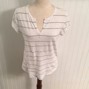 Striped round hem split collar tee